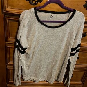 Gray & Black Long Sleeve Top Sz Large